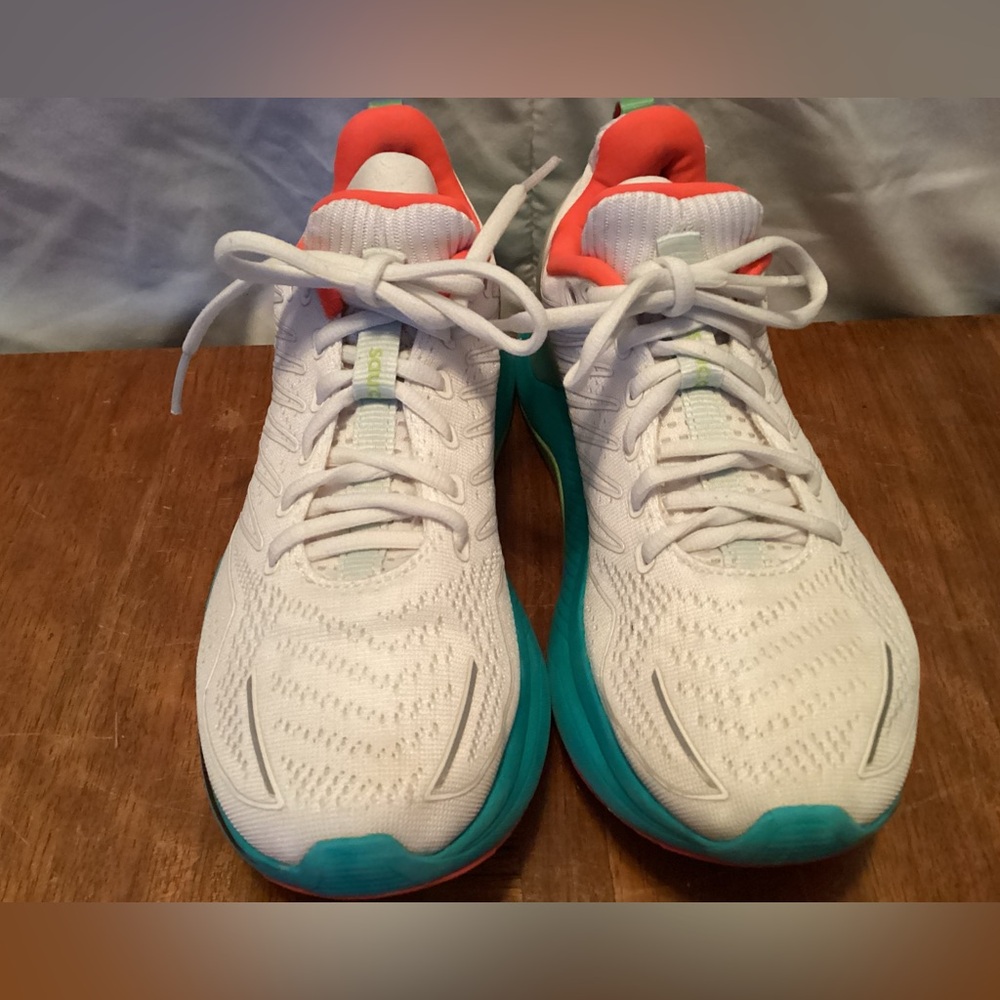 Saucony Endorphin.